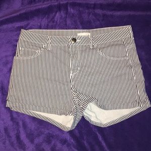 H&M black & white striped shorts!